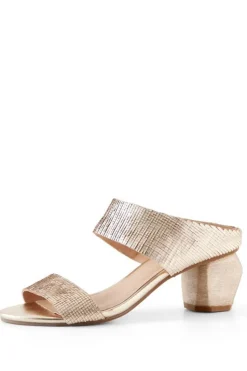 Hot Soft Surroundings Antelope Amelia Textured Sandal Gold