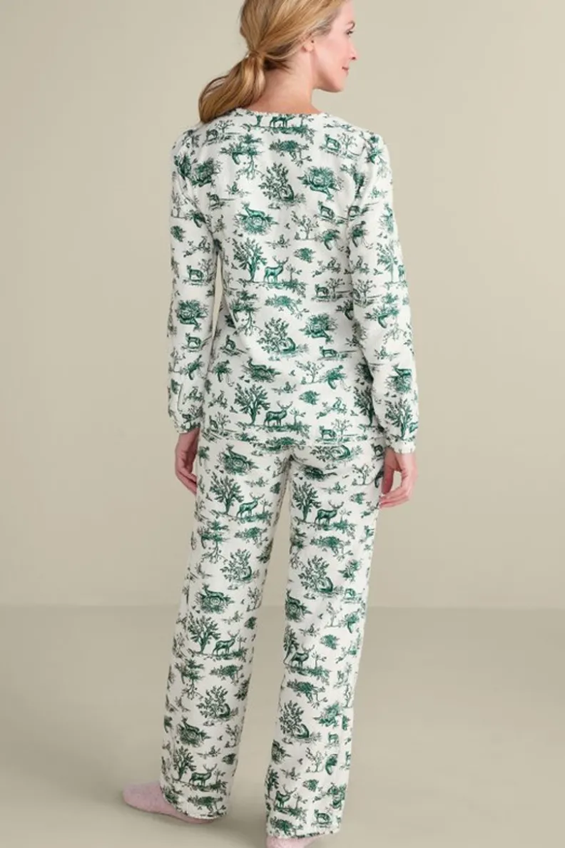 Hot Soft Surroundings Festive Finley Sleep Set