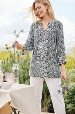 Online Soft Surroundings Ravello Top Black/WhiteAbstract