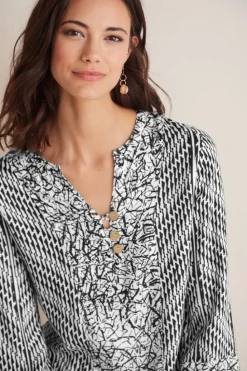 Online Soft Surroundings Ravello Top Black/WhiteAbstract