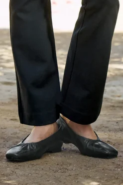 Hot Soft Surroundings Seychelles The Little Things Flats