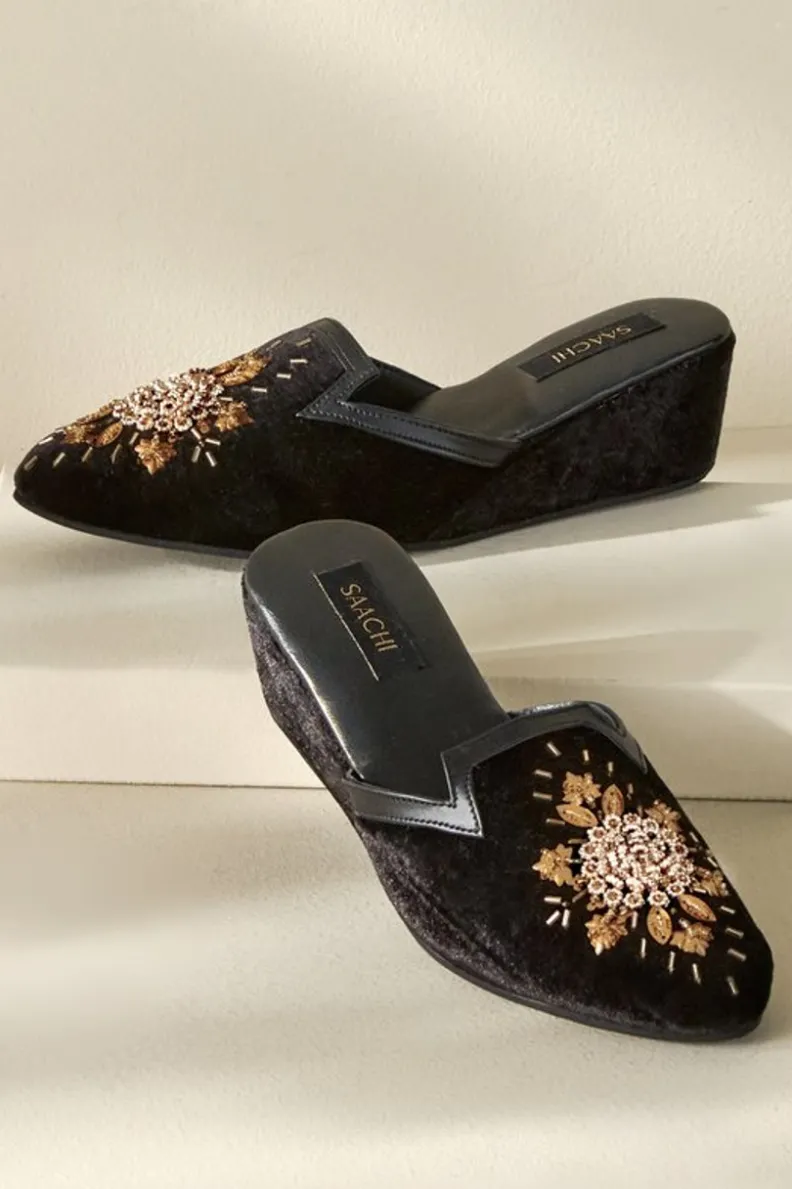 Online Soft Surroundings Solana Embellished Slide Black